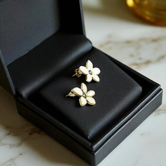 Brinco Jasmine Dourado e Branco