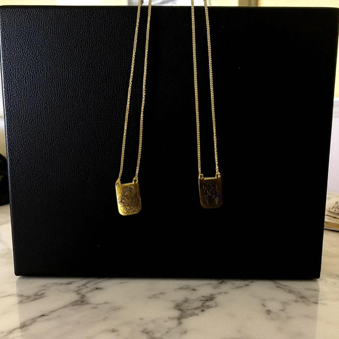Colar Venerati Dourado