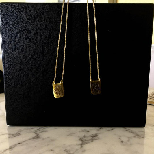 Colar Venerati Dourado