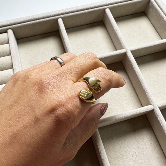 Anel Solenne Dourado