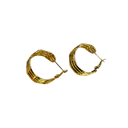 Brinco Solenne Dourado