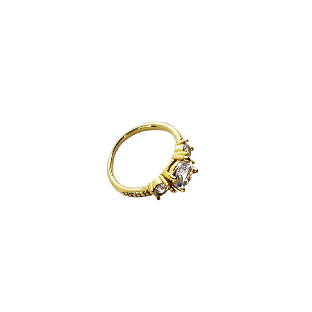 Anel Vivienne Dourado